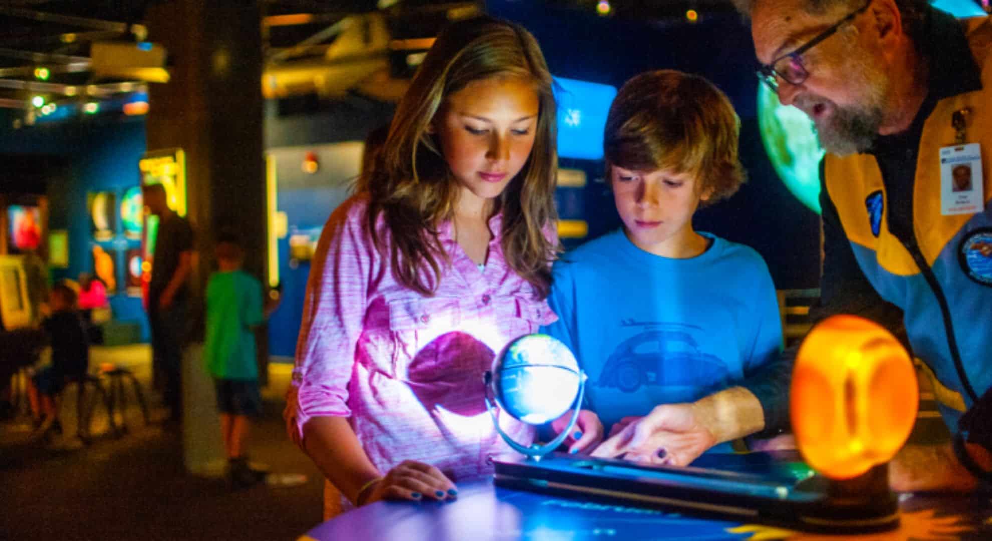 Visit a Science Museum Things to Do on a Weekend With Kids Visit a Science Museum Things to Do on a Weekend With Kids